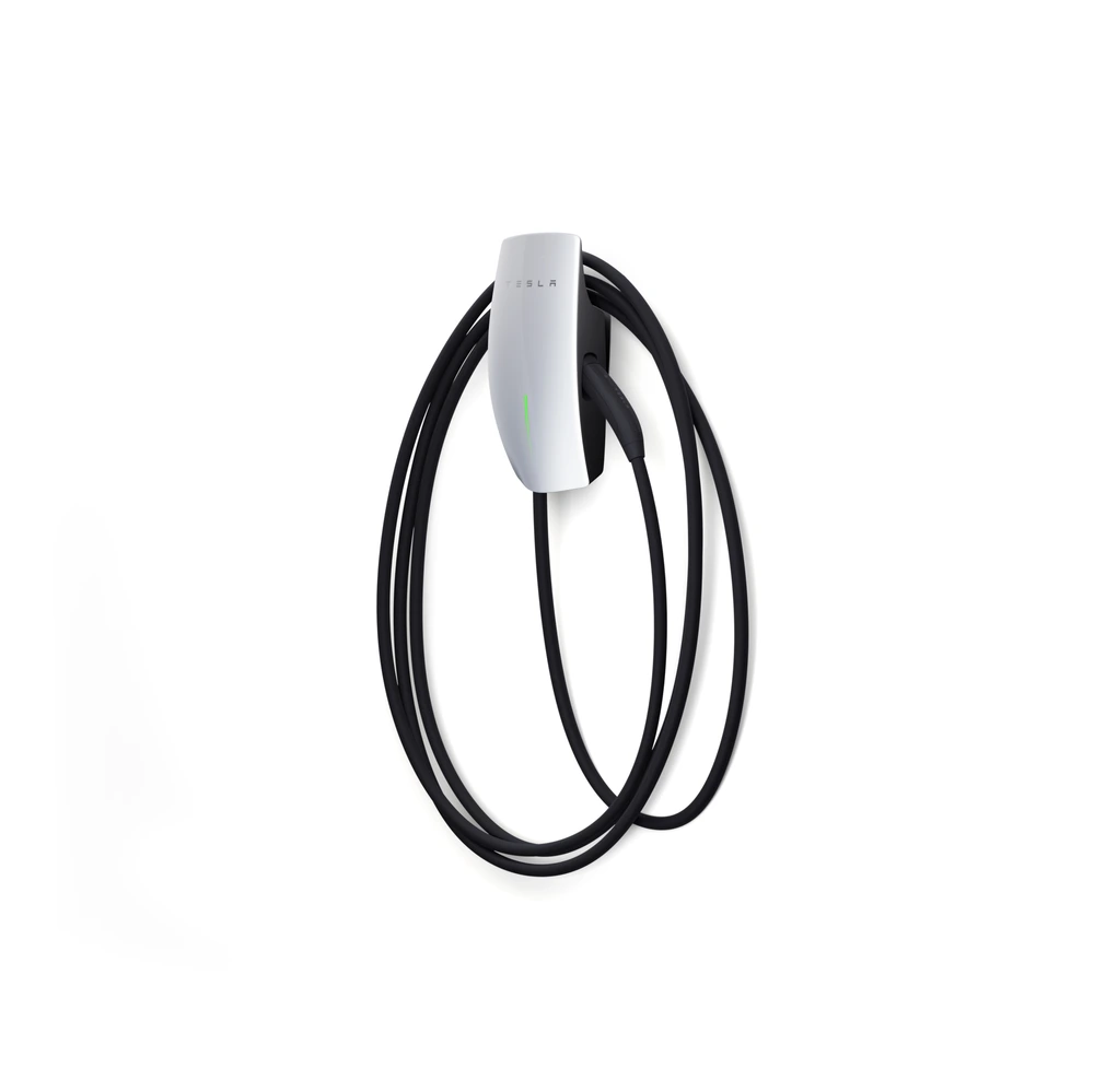 Stilren produktbild av Tesla Wall Connector laddbox.